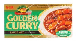 S&B Golden Curry Sauce Mix Medium Hot 240g-0